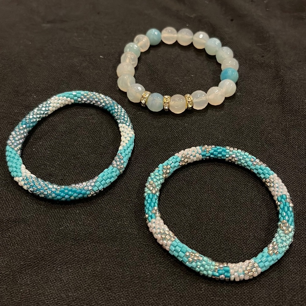 Set of 3 bracelets